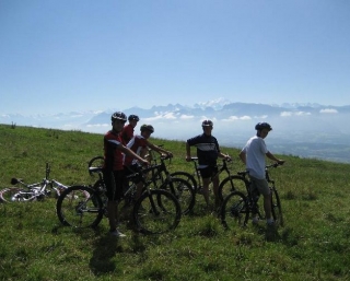  Bicicleta de cerro con vistas al Mont Blanc